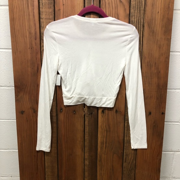 NWT Charlotte Russe size medium white crop top - Picture 8 of 8